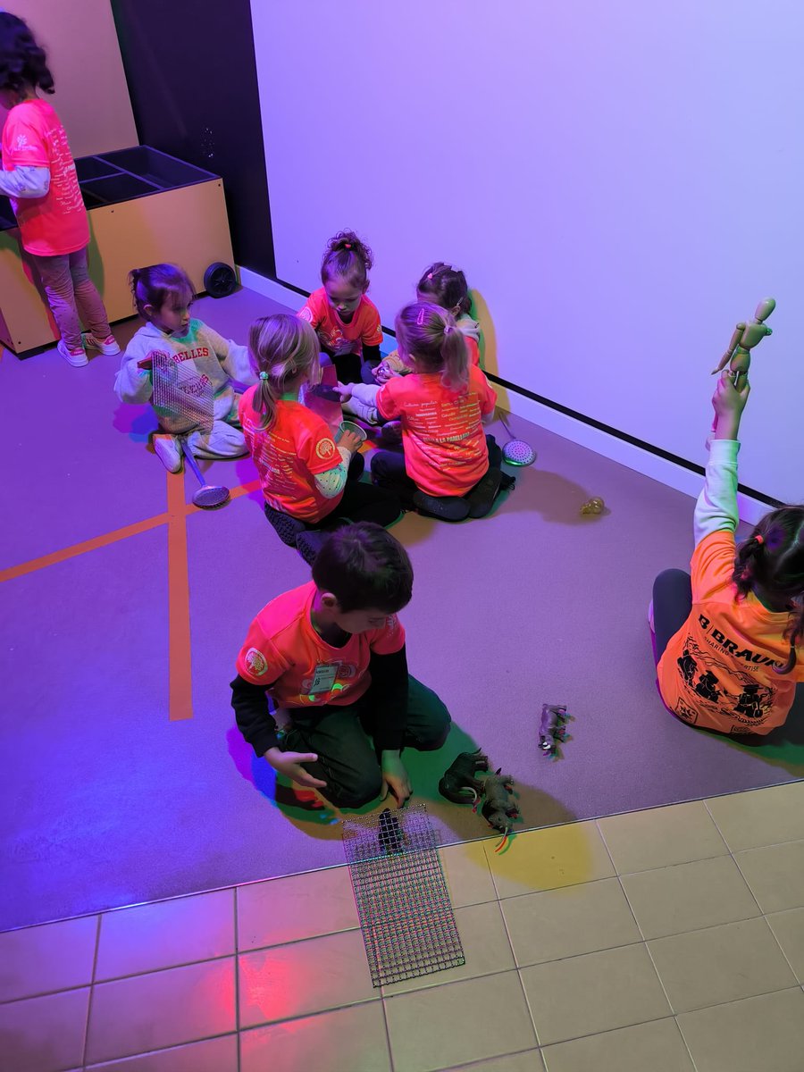 Escola la Parellada tweet media