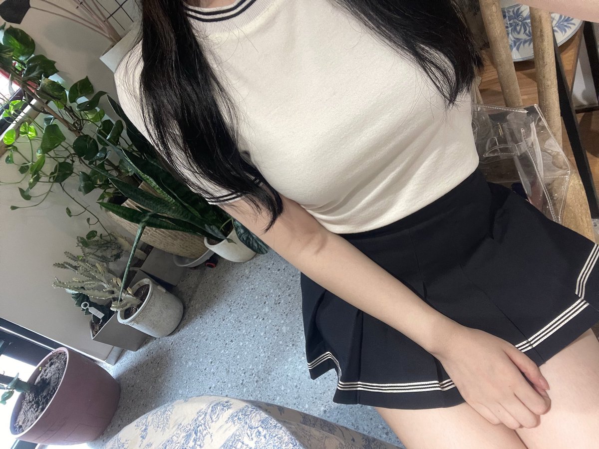 uunabb's tweet photo. 无敌显🐻的衣服😋 https://t.co/OQVErO9nKa