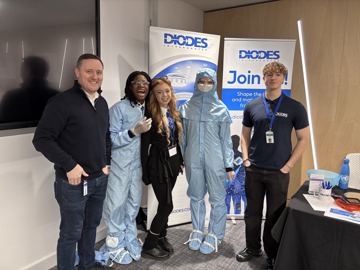 Miss Burrell tweet media