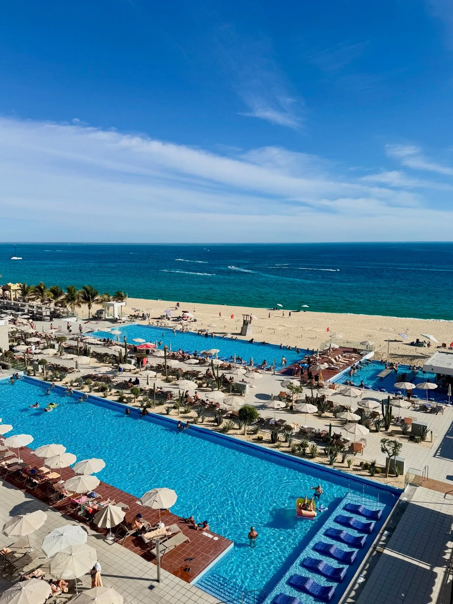 RiuHoteles's tweet image. 🏖️ ¿Has estado en Cabo San Lucas? bit.ly/4dWCBdj ¡Es un destino perfecto para disfrutar del clima cálido de la costa del Pacífico mexicano y escapar del frío! ☀️

📸: i_r_o_n_l_a_d_y (IG)

#CaboSanLucas