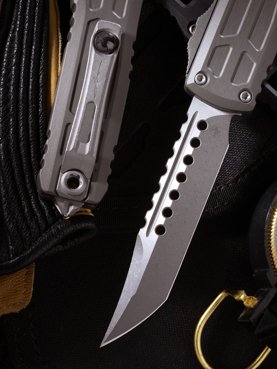Microtech Knives tweet media