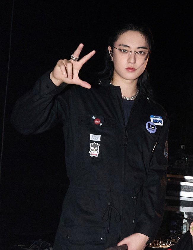 pretty, young and chill 👅 tweet media