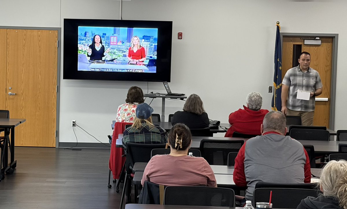 NPHS Asst. Principal & Girls Varsity 🏀 Coach tweet media