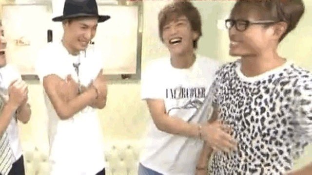 あ き tweet media