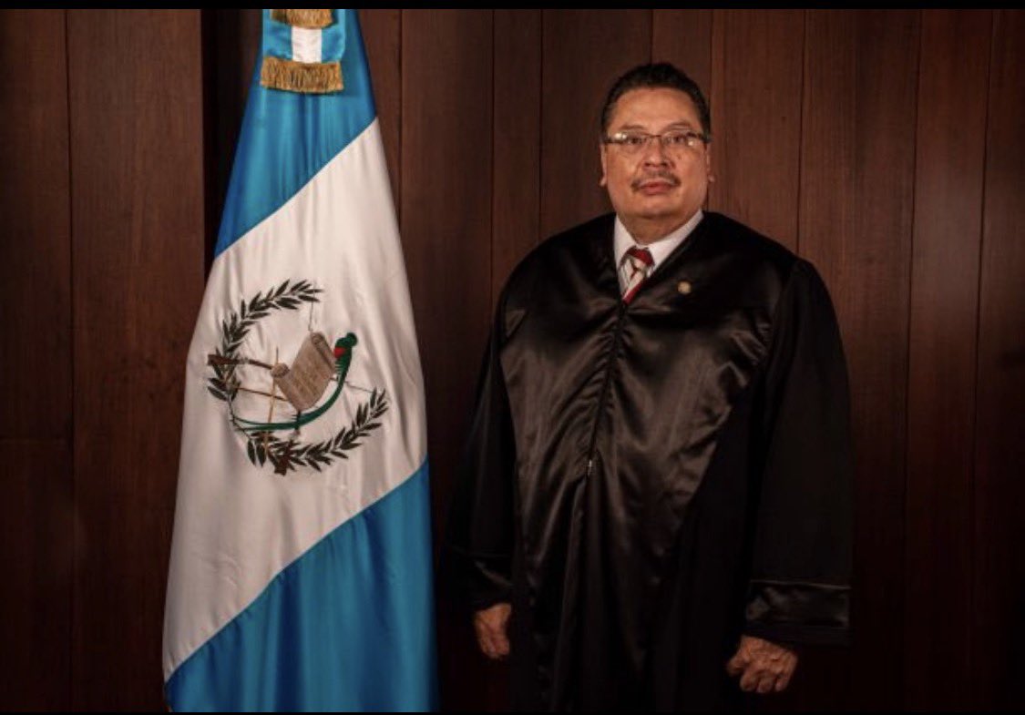 Well well well
#Guatemala 
#PactoDeHonor 

 El congreso votó por la dignidad, por los valores conservadores, el estado de derecho y la República. 

Dios con Guatemala.