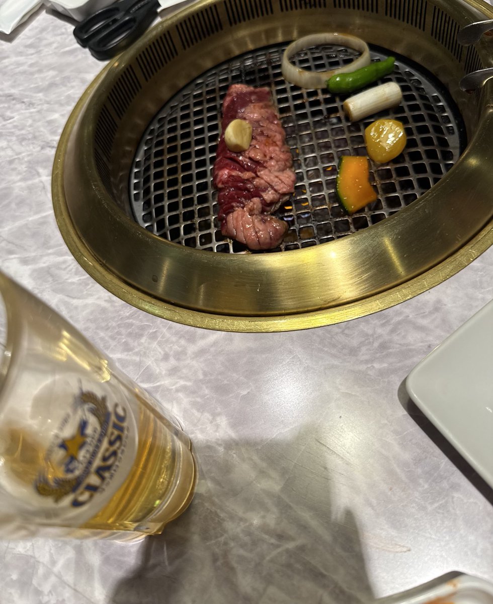 華麗に定時退勤してパイセンたちと焼肉食べながらWBC観てきた。楽しかった。