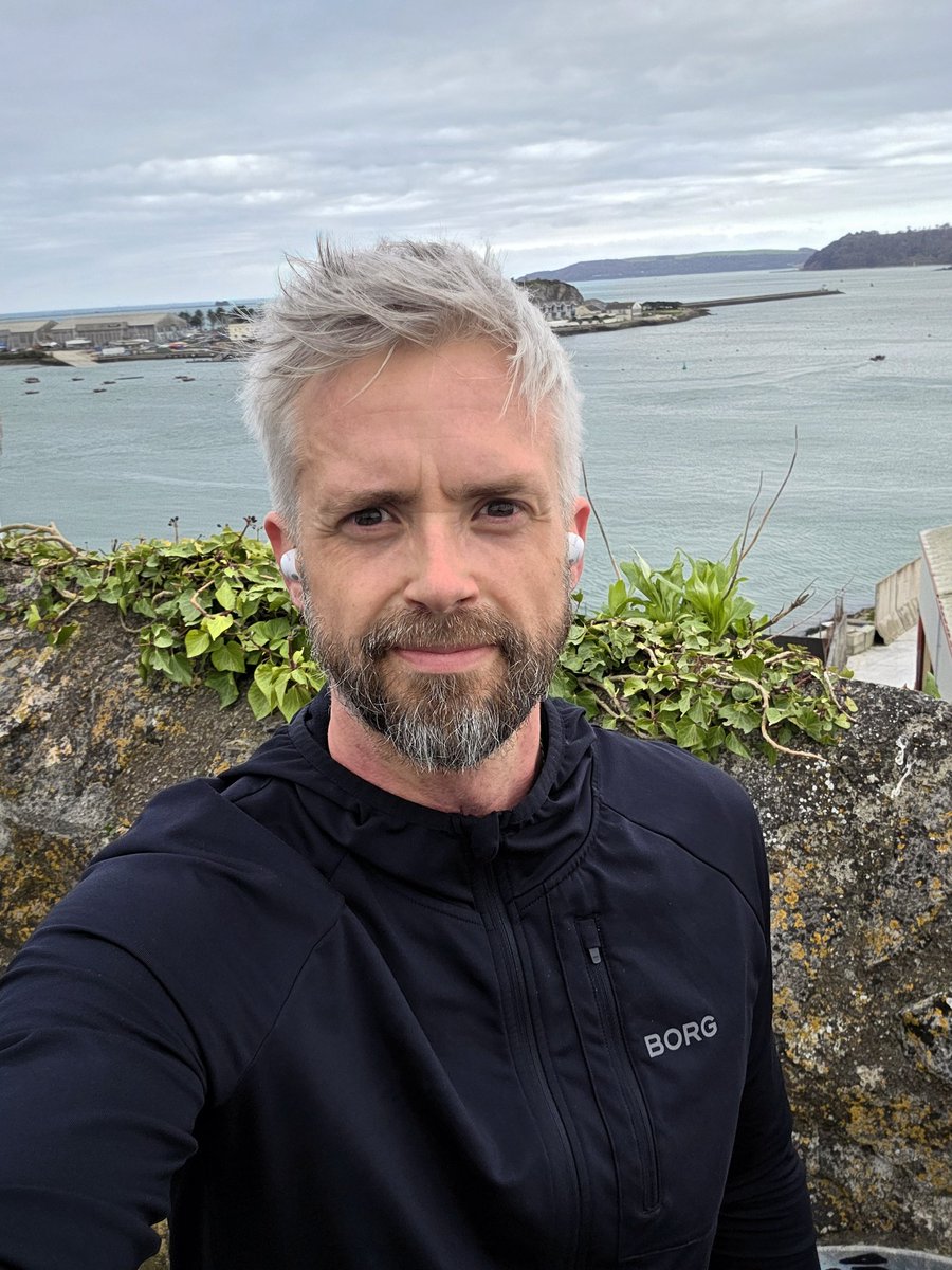 Ian Carmichael tweet media