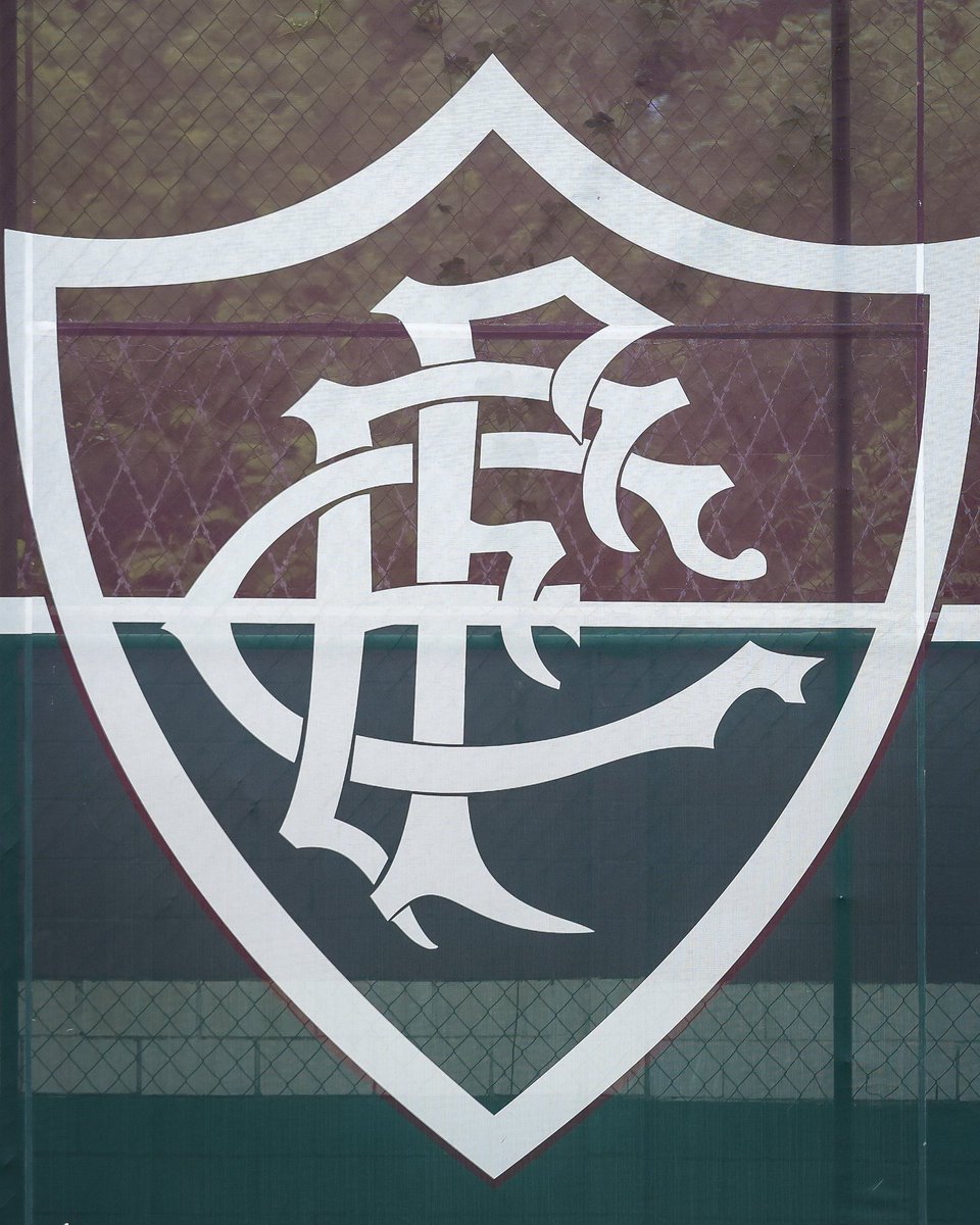 DOMINGO É POR ESSE ESCUDO, DE FORÇA, GLÓRIA E TRADIÇÃO. 

VAMOS, FLUMINENSE! 🇭🇺