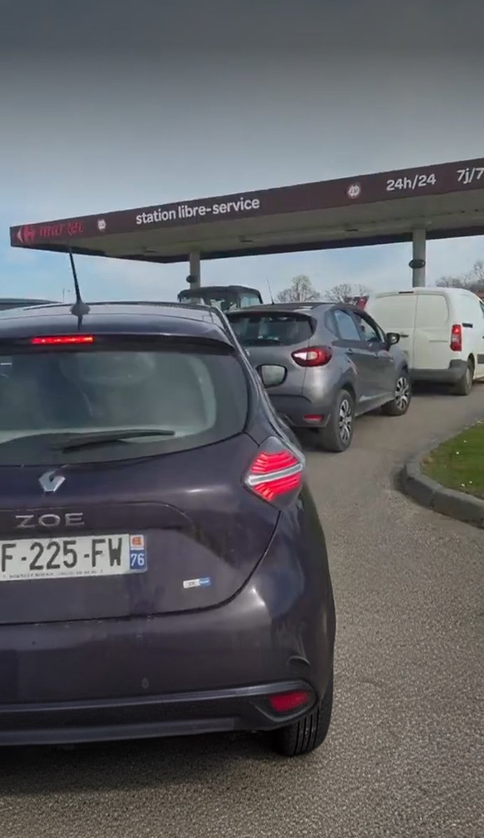 Evlyne Metal (Officiel)🇨🇵🇬🇱 tweet media