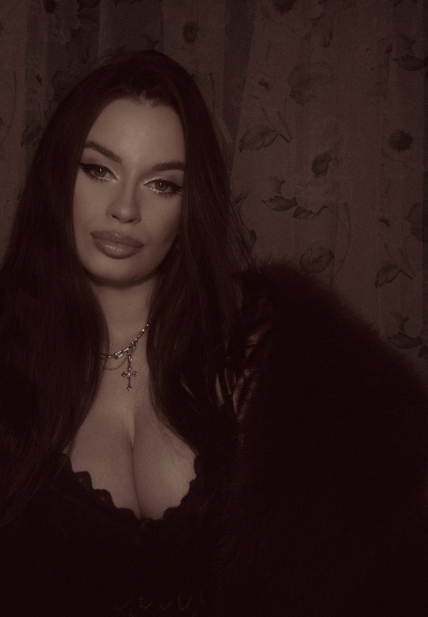 𝐌𝐞𝐥𝐚𝐬𝐨𝐧𝐢 🤍🦄 tweet media