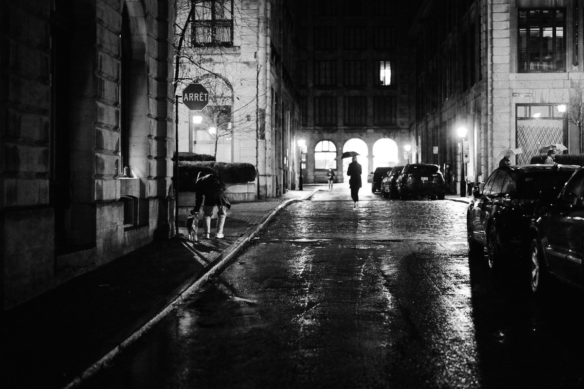 sen_azyangs's tweet photo. Freezing Rain 
(Friday Uncolored) 
.
.
#leica 
#streetphotography 
#photogallery 
#photography 
#streetphotos 
@streetphotofdn 
@street__hub 
@street_classics 
@StreetPhotoInt 
@thesociety 
@leica_camera 
@LeicaCameraUSA 
@LeicaSociety https://t.co/H1Jshov3ZV