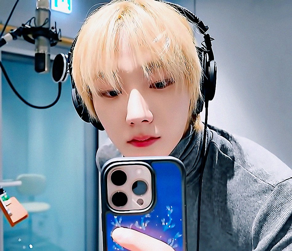 우에이 tweet media