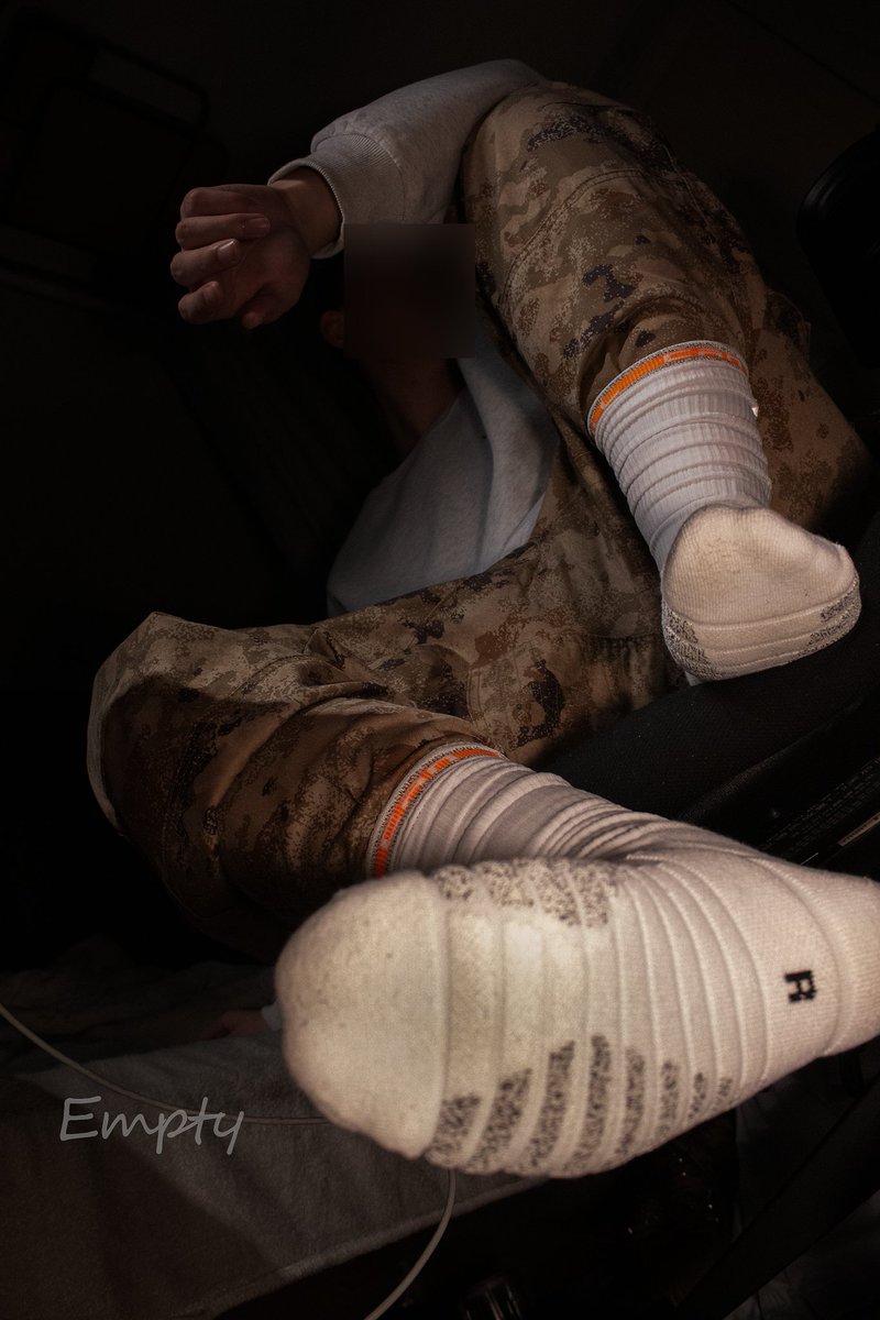 EMPty🇨🇳 tweet media