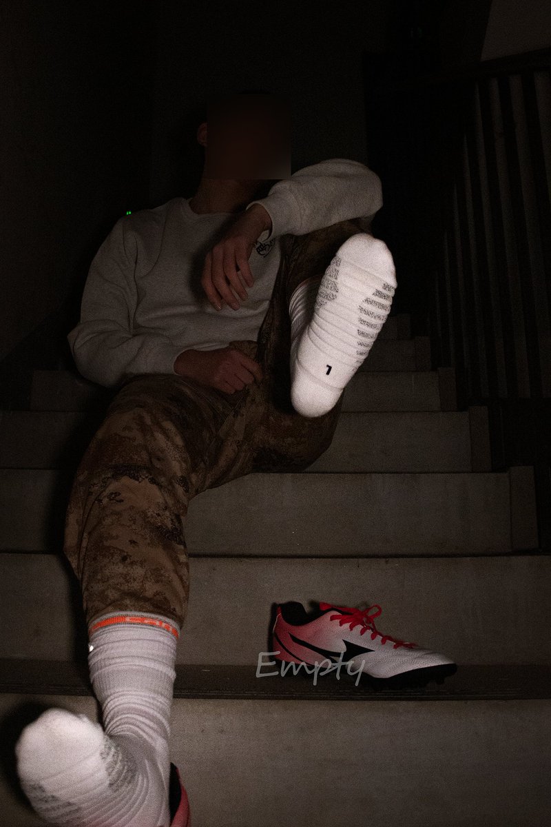 EMPty🇨🇳 tweet media