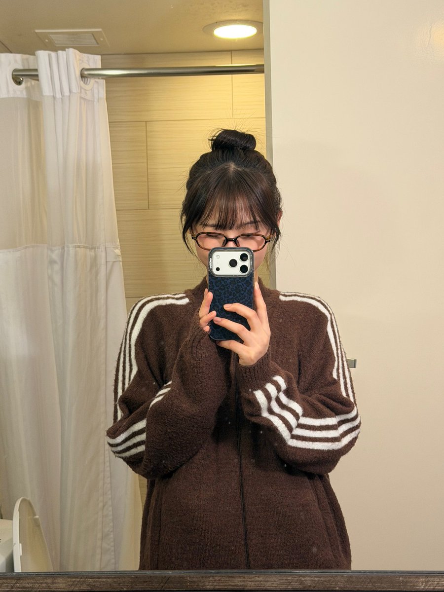 for_unis's tweet photo. 6/7
#HYEONJU #진현주 https://t.co/T3ZilqKeAA