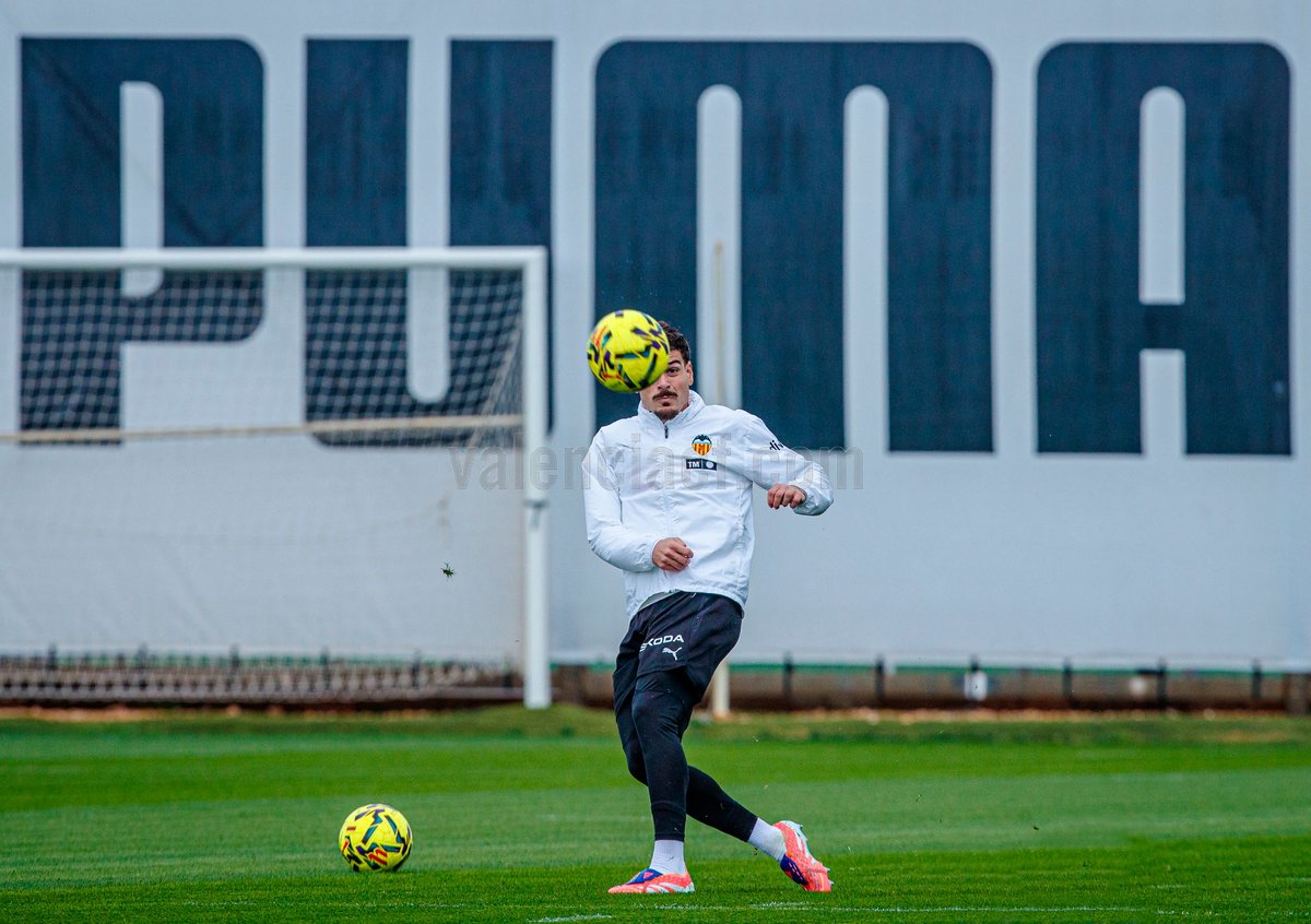 Valencia CF tweet media