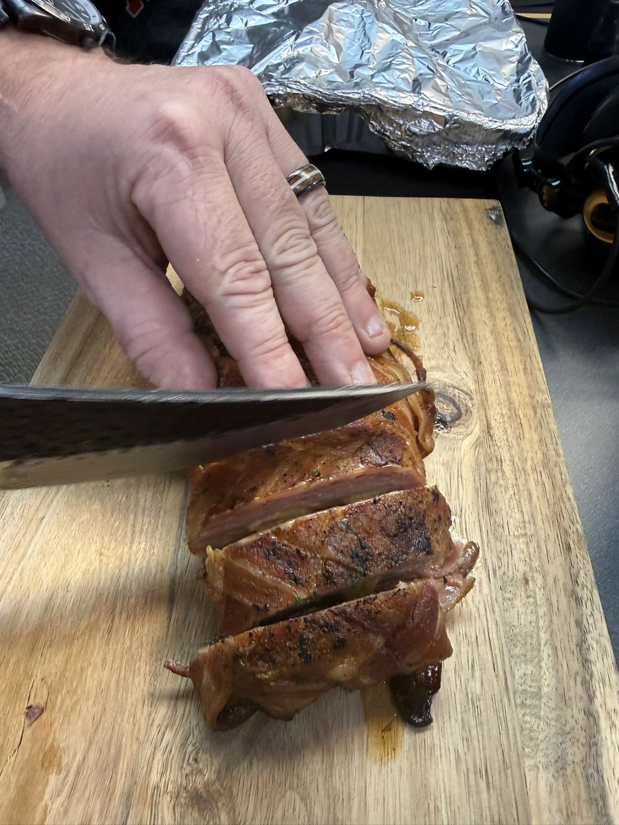 960 The Ref tweet media