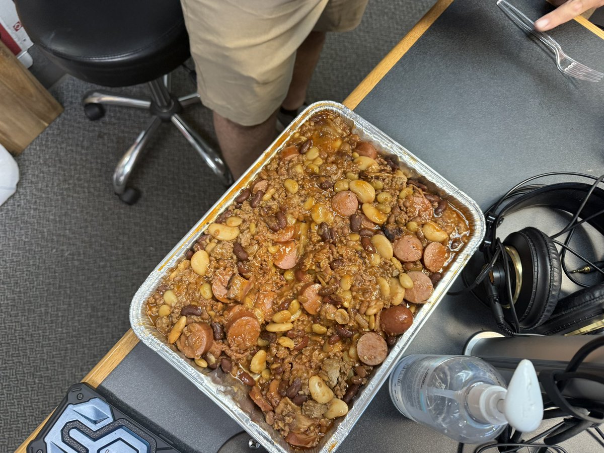 960 The Ref tweet media