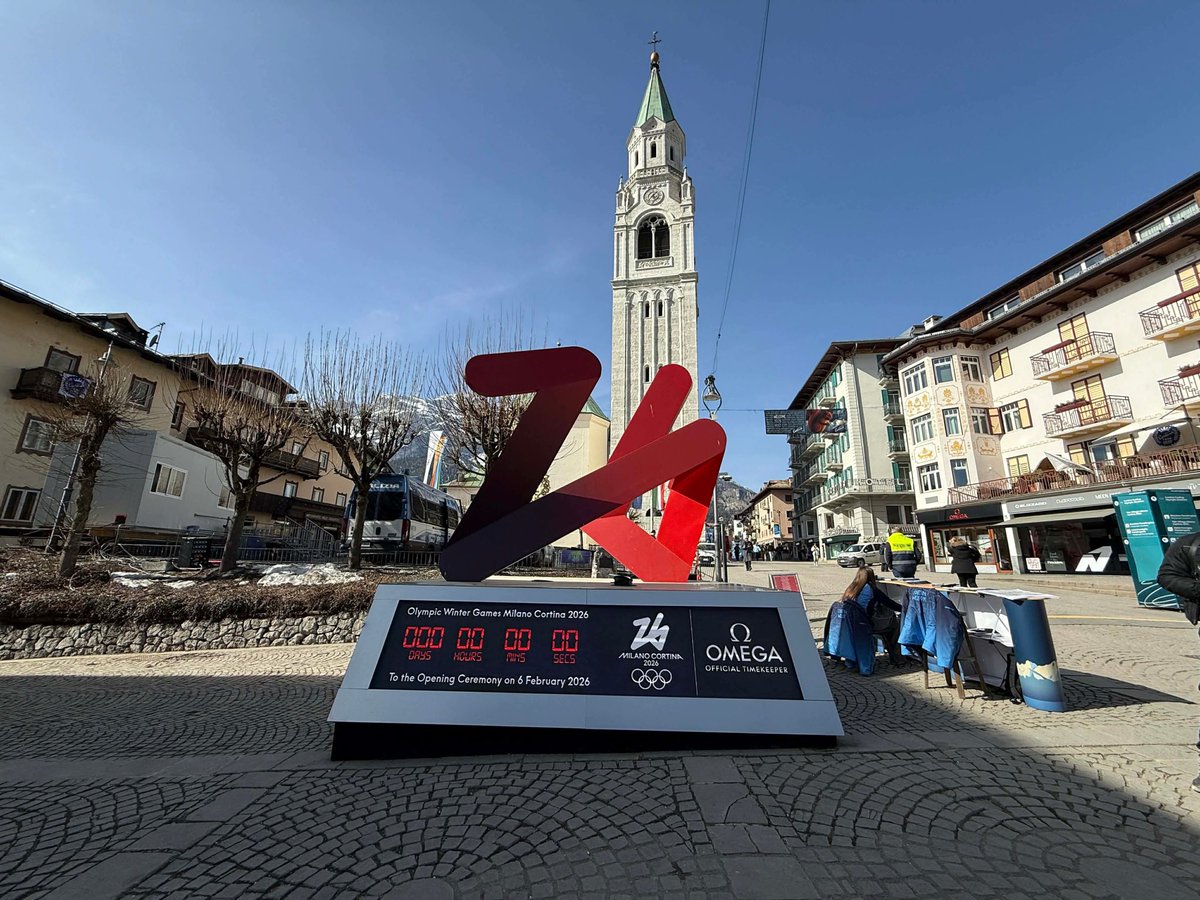 #ミラノ・コルティナ2026🇮🇹
#パラリンピック
#現場から

コルティナにある
カウントダウン時計👀✨

数分ごとにオリンピックと
パラリンピックが変わる仕様とのこと☺️

パラリンピックバージョンを見かけた
ラッキーな方はぜひ写真に
収めてください🥳♬ https://t.co/WL1nvlV