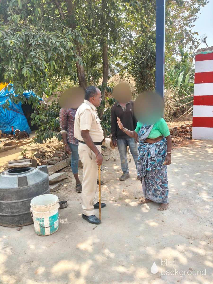 ಗೃಹ ಕಲಹ : 
ಇವೆಂಟ್ ಐ.ಡಿ. -2581233, ದಿ:06-03-2026 ರಂದು 112ಗೆ ಕರೆ ಮಾಡಿ ಮಂಡಿಗೆರೆಯಲ್ಲಿ ನನ್ನ ಮಕ್ಕಳು ಮದ್ಯಪಾನ ಸೇವಿಸಿ ಗಲಾಟೆ ಮಾಡುತ್ತಿದ್ದಾರೆಂದು ತಿಳಿಸಿದ್ದು, ERSS ತಂಡ ಸ್ಥಳಕ್ಕೆ ಭೇಟಿ ನೀಡಿ ಅವರಿಗೆ ಗಲಾಟೆ ಮಾಡದಂತೆ ಬುದ್ಧಿವಾದ ಹೇಳಿ, ನೆಲಮಂಗಲ (ಗ್ರಾ) ಠಾಣೆಗೆ ವಿಷಯ ತಿಳಿಸಿರುತ್ತಾರೆ.<a href="/112Karnataka/">112Karnataka</a>