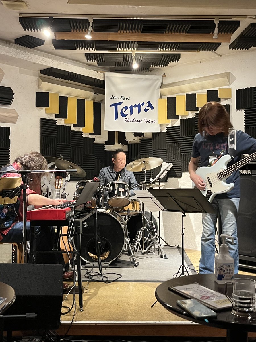 コバヒデ tweet media