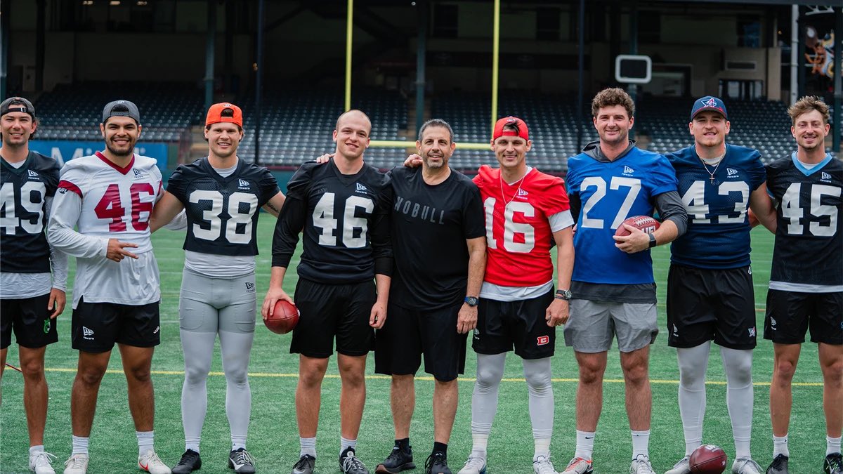 Ethan Berch tweet media