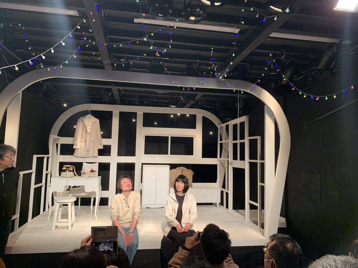 guccima34's tweet photo. このしたやみ「留守」観てきました。曖昧だけど不条理でない。田辺さんの世界をこのしたやみが表現するとこんな景色が立ち上がるのか。照明や音響もお芝居を盛り立てている。明日明後日も残席あるようです。 https://t.co/d311LctZ0J