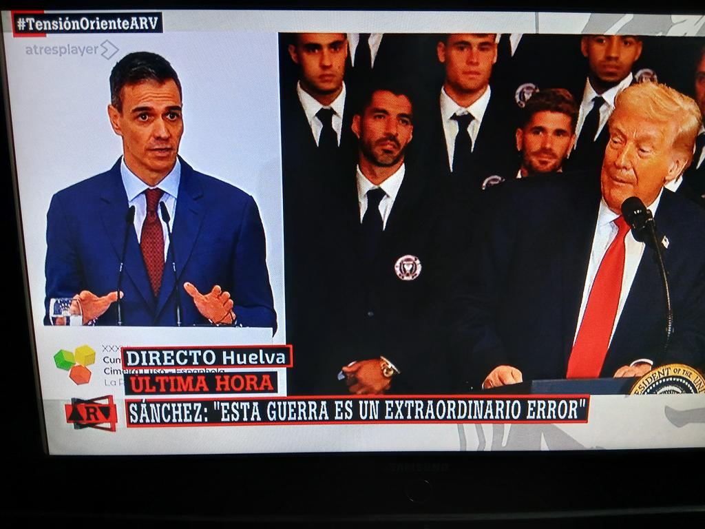 Jadiyetumohtar's tweet photo. #TensionOrienteARV
#PedroSanchez dice que defiende la Legalidad Internacional en #Iran y en #Ucrania y #Palestina porque hay una #Ocupacion ilegal. Y en #SaharaOccidental? No esta ocupado por #Marruecos? No es una violacion de #DI y de los #DerechosHumanos?.
#NoALaGuerra https://t.co/IGOWmcK7dk