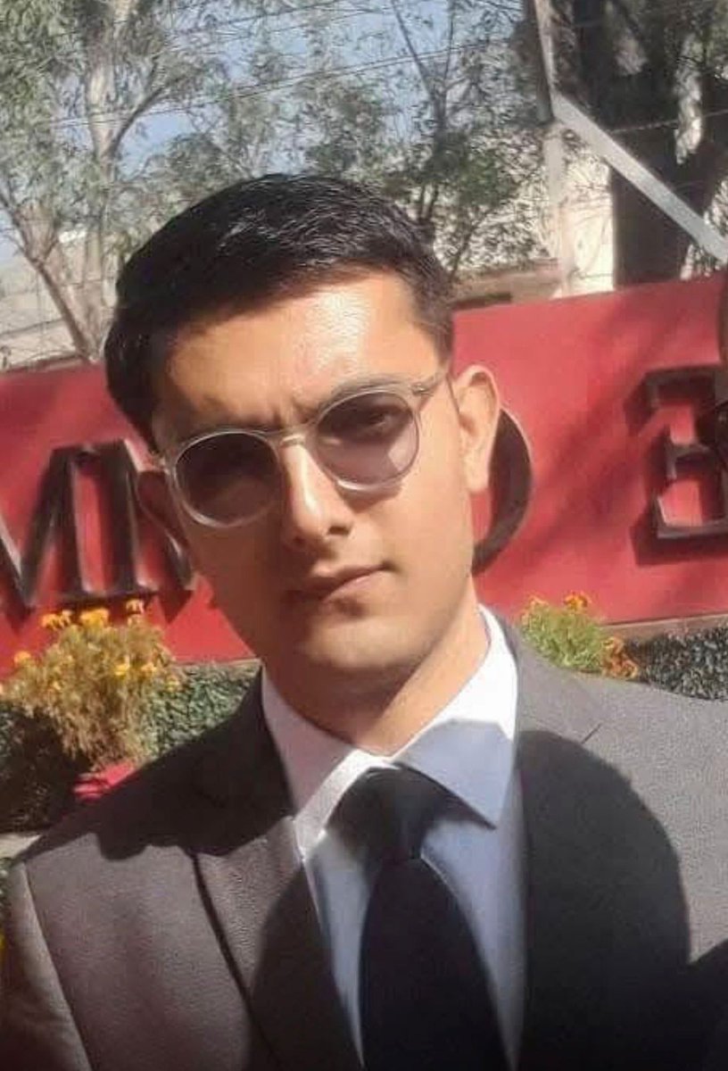 संघ लोक सेवा आयोग की प्रतिष्ठित सिविल सेवा परीक्षा-2025 में शिमला जिला के जुब्बली गांव के निवासी विकास पंवार जी ने 159वीं रैंक हासिल कर पूरे प्रदेश का नाम देश भर में रोशन किया है।

विकास जी की यह उपलब्धि प्रदेश के अन्य युवाओं के लिए प्रेरणा का स्रोत बनेगी। पूरे हिमाचल प्रदेश को