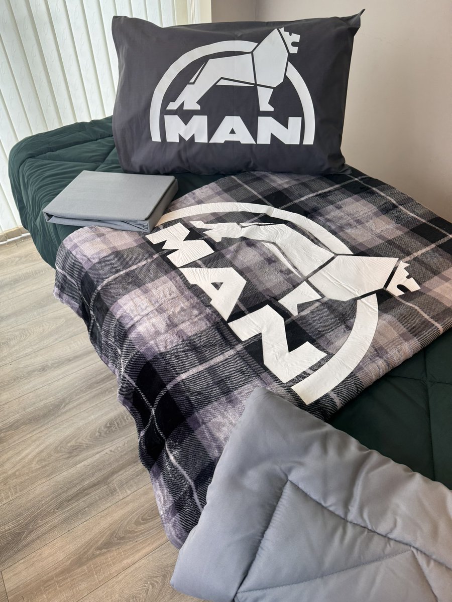 Lorry Living tweet media