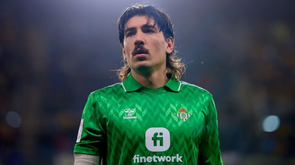 Antifa_Ultras tweet media