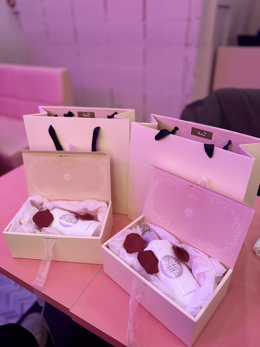 PINK MONSTER 梅田店のツイート