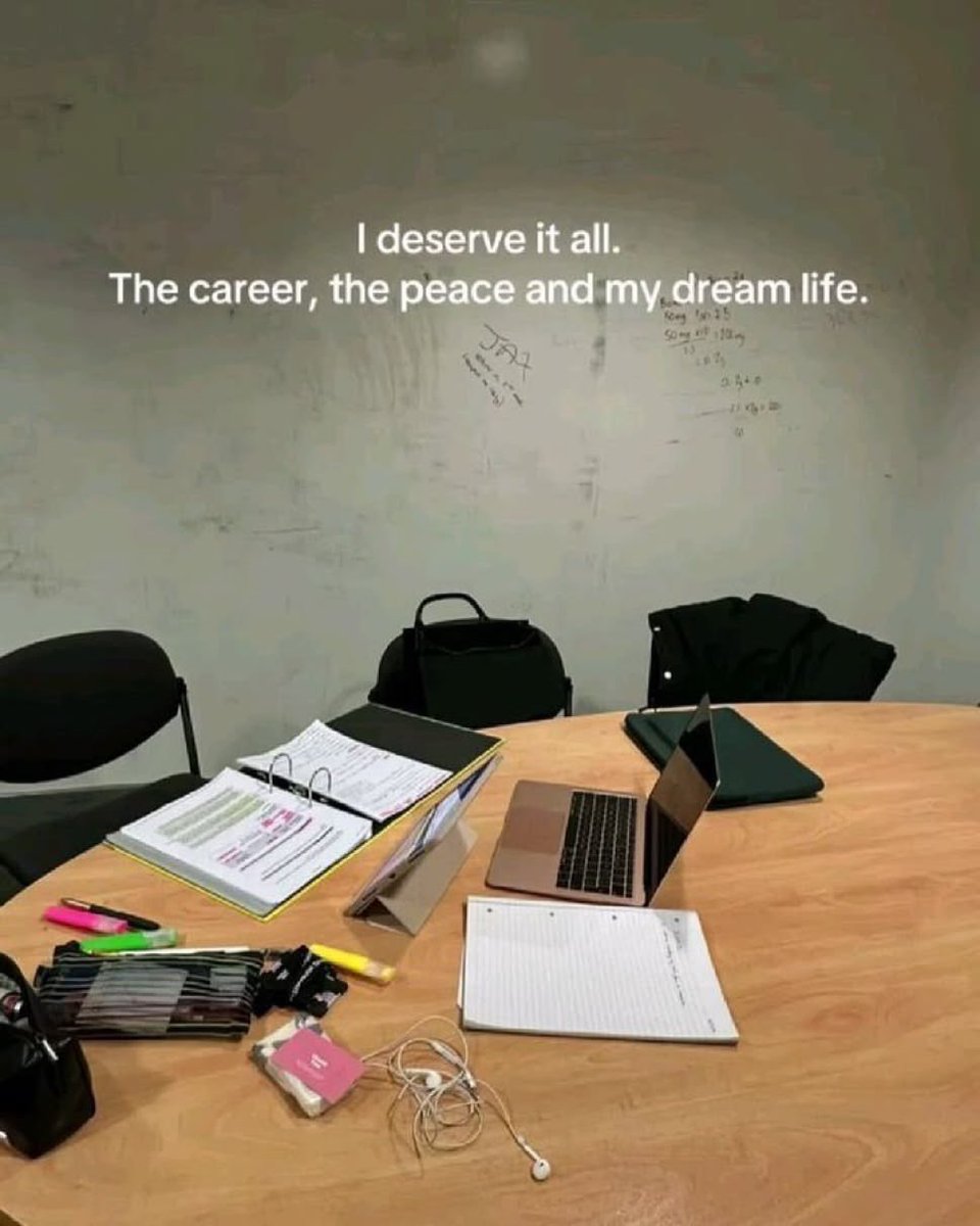 femmenotes tweet media