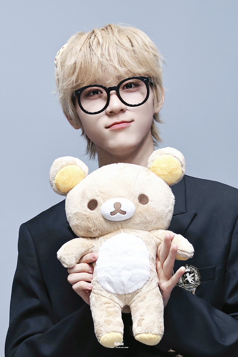 260306

#AHOF #아홉 
#다이스케 #DAISUKE