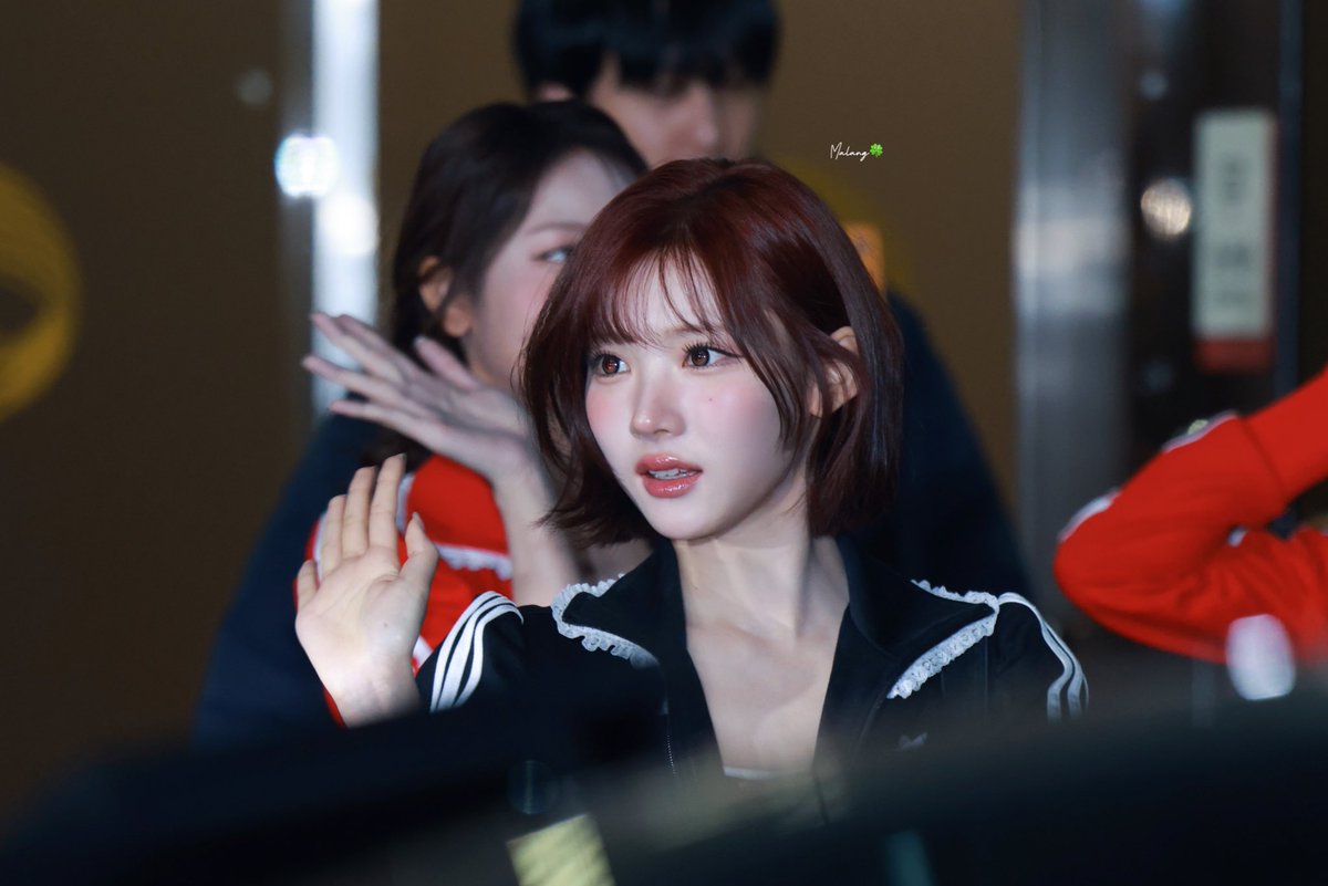 260306
체대 선배미 있으시다…

#하츠투하츠 #Hearts2Hearts
#지우 #JIWOO