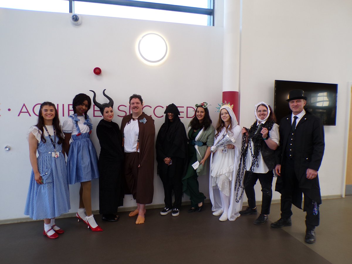 The Mandeville School tweet media