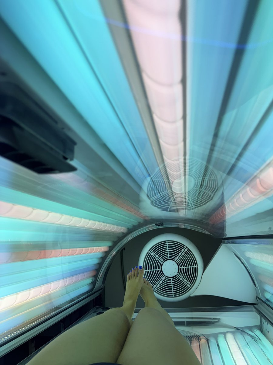 More sunny days in London please! 

My legs are always ready for short shorts! 

Got lots of socks, flip flops, shoes I want to sell to weak sole sniffers

FinDomme finsub RTsub footworship cbt sph domme