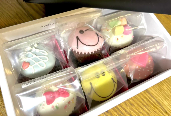 かわいいカップケーキは全種類買うに限る