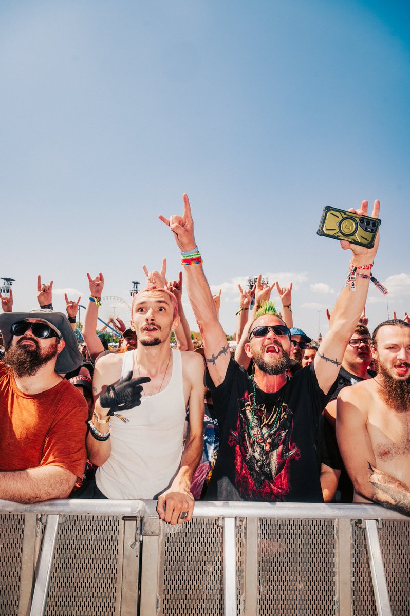 Louder Than Life tweet media