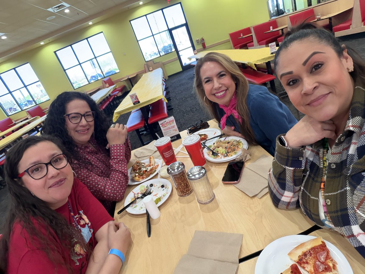 Sandra Pinon tweet media