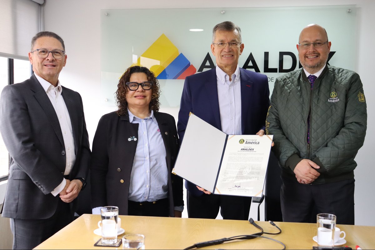 Universidad de América tweet media