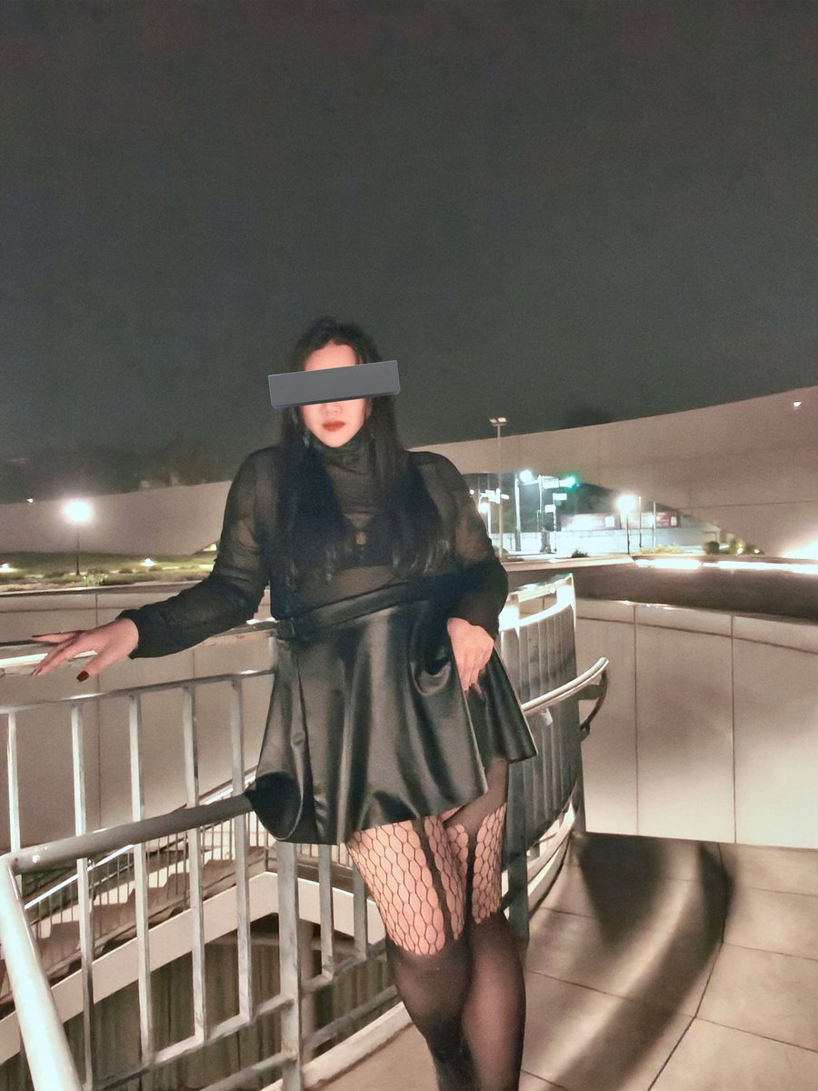 紅酒🍷深含吸舔 tweet media