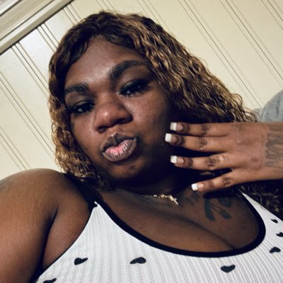 ebonythicky tweet media