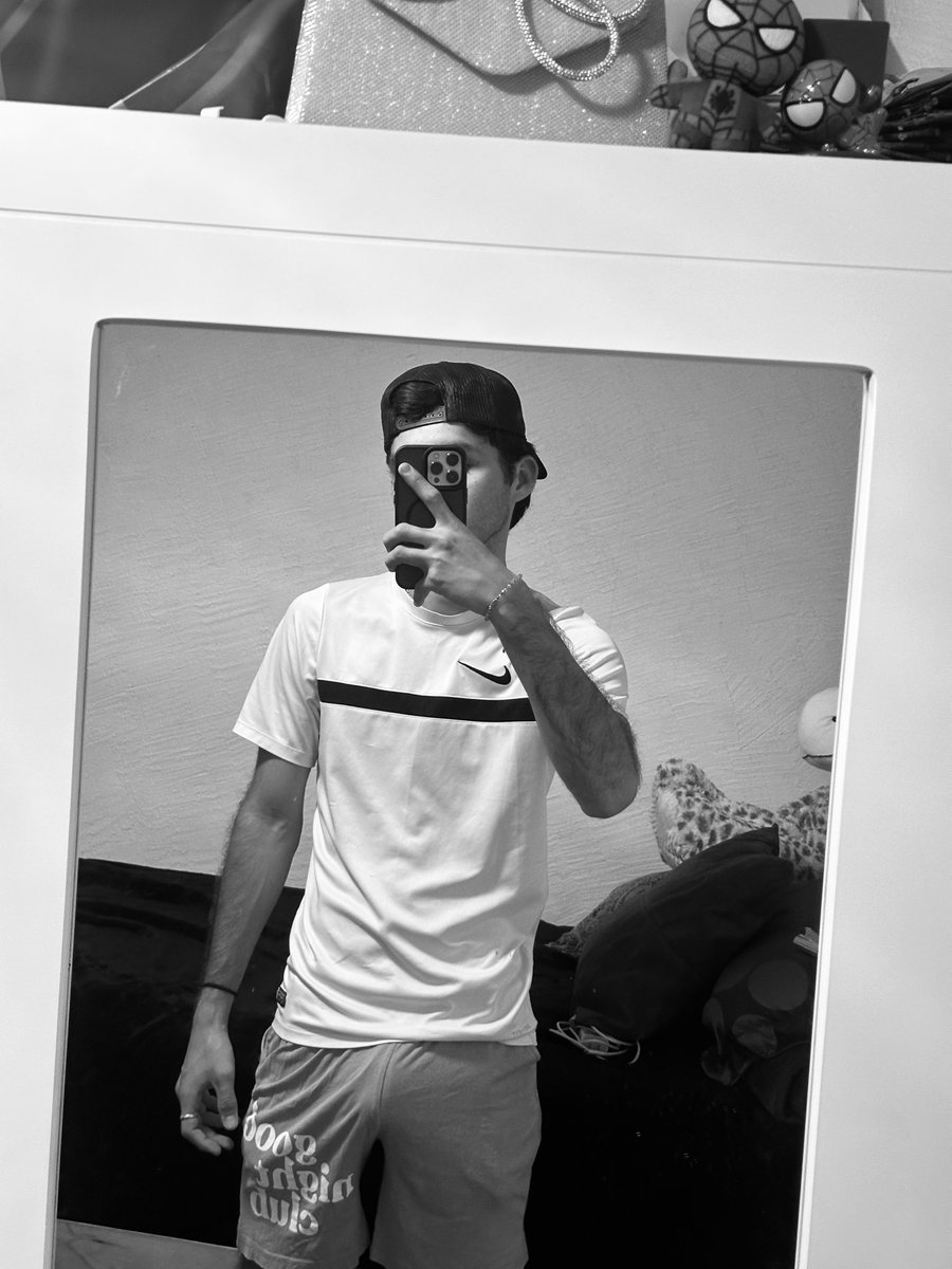 jzaaem's tweet photo. 🦦 https://t.co/dMDfJJNP3y