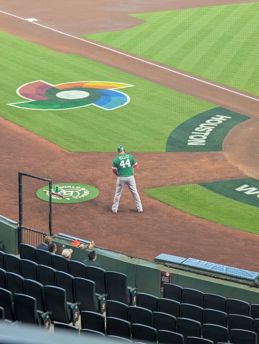 Khash Rules Everything Around Me tweet media