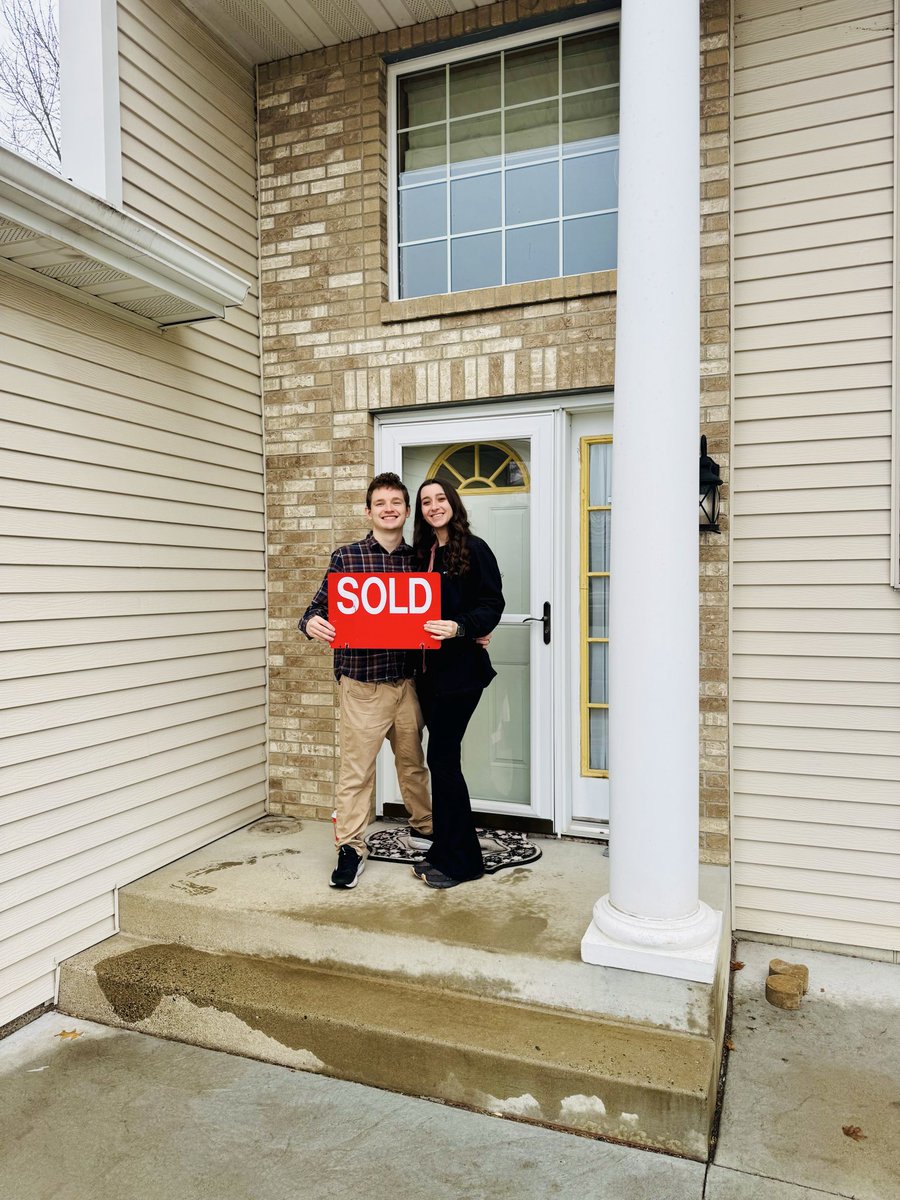 JonathanBrenny's tweet image. CONGRATS to my clients, Devin &amp;amp; Dana! They just closed on their first home in Waite Park. From the initial buyer consultation to the closing table, I was honored to successfully guide them through the home buying process. You are an awesome couple &amp;amp; will create great memories.