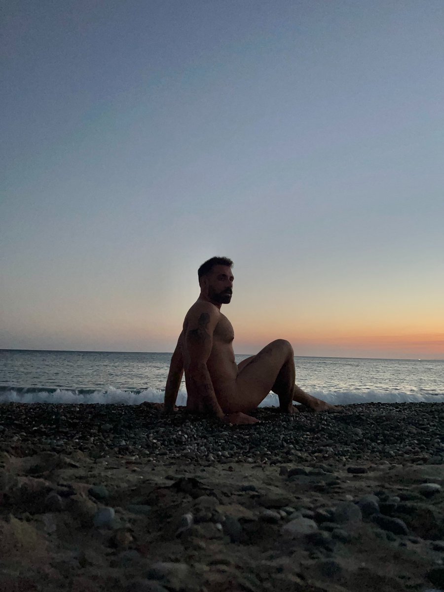 Yorgos🇬🇷 tweet media