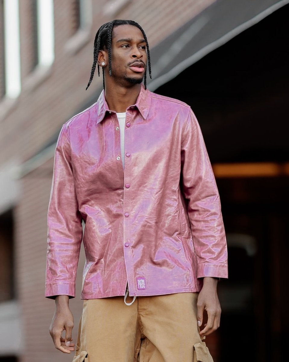 JustFreshKicks's tweet photo. Shai Gilgeous-Alexander debuts his Converse SHAI 001 "Blush" 🌸

🗓️March 12th
💰 $130 https://t.co/4BJtVdWBte