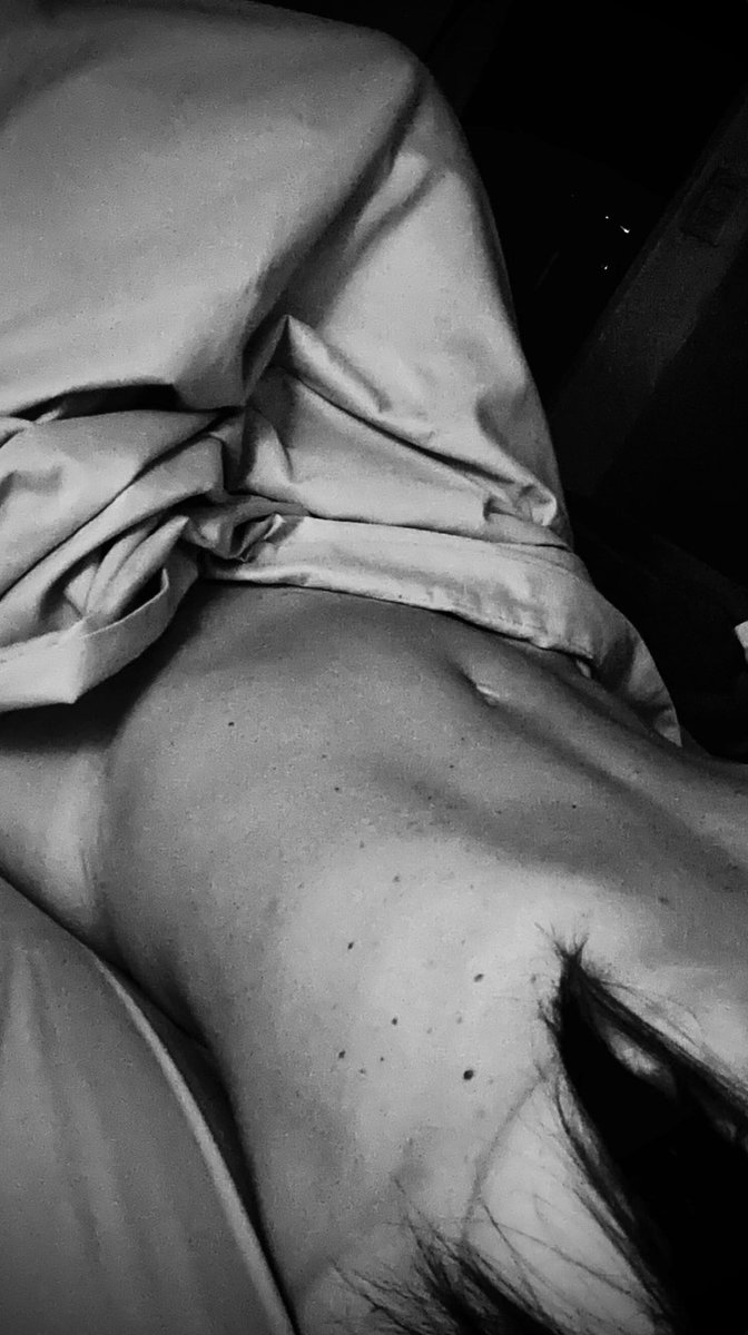 Anna864864's tweet photo. Lista para la siesta! 😅🔥 https://t.co/r3KGdeDGYb