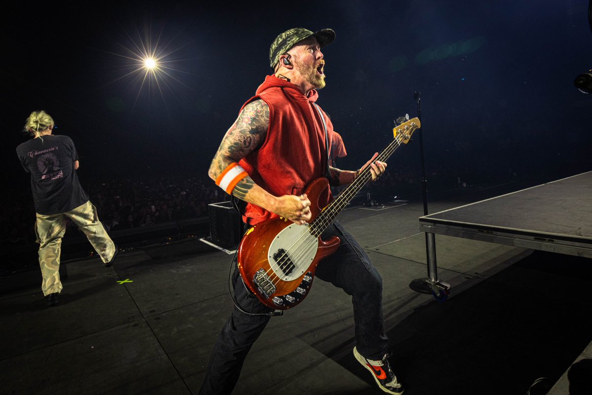 Dave Phoenix Farrell tweet media